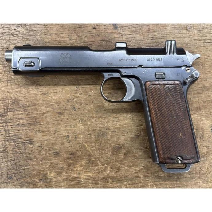 Pistolet Steyr 1911